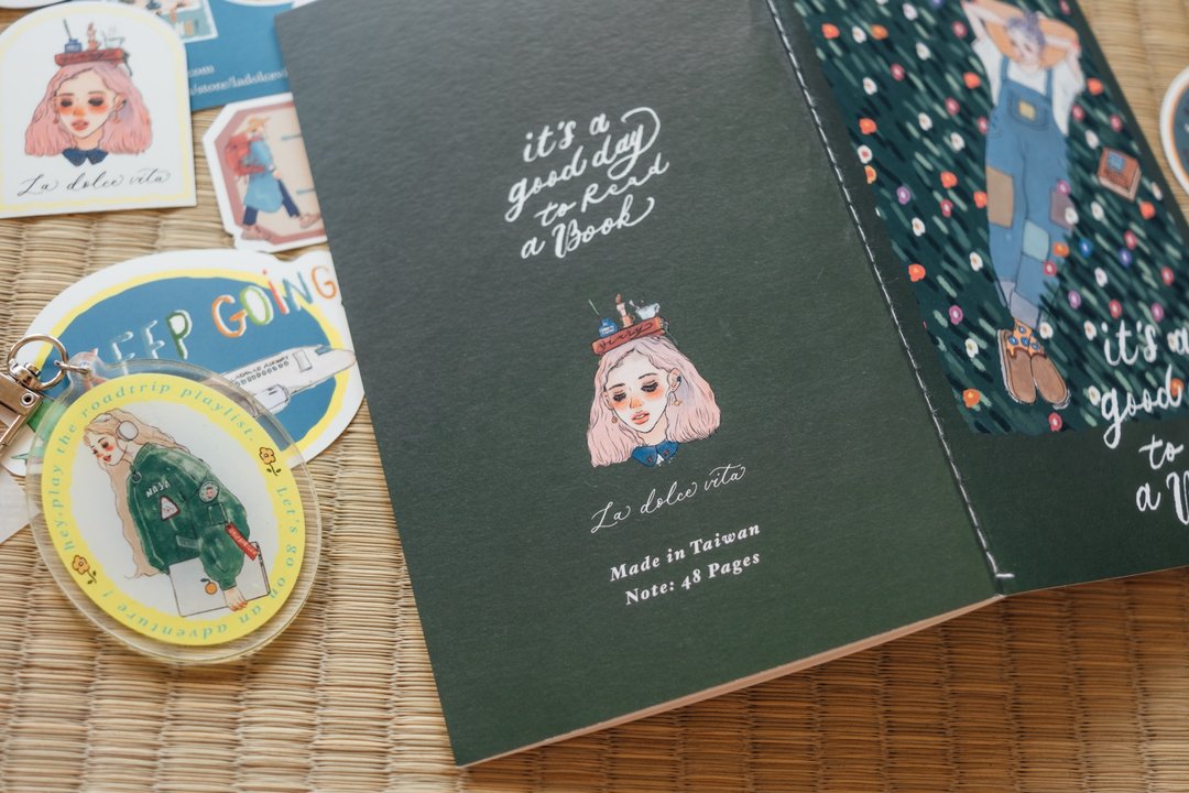 La Dolce Vita Notebook - It's a Good Day to Read a Book