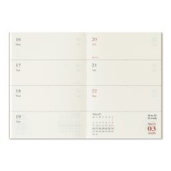 TRAVELER'S Notebook Passport Size Refill 2026 Weekly