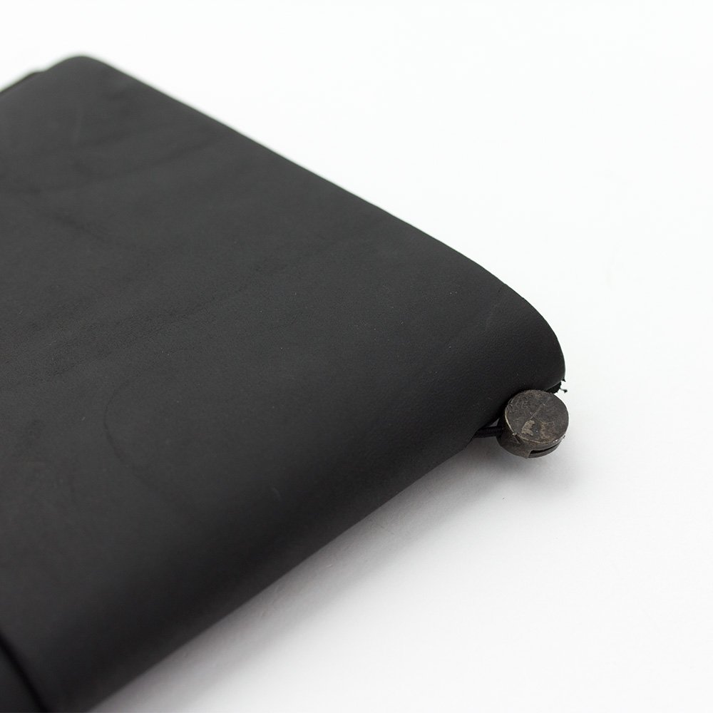 Traveler's Notebook Leather Cover Black by Traveler's Company Japan detail
