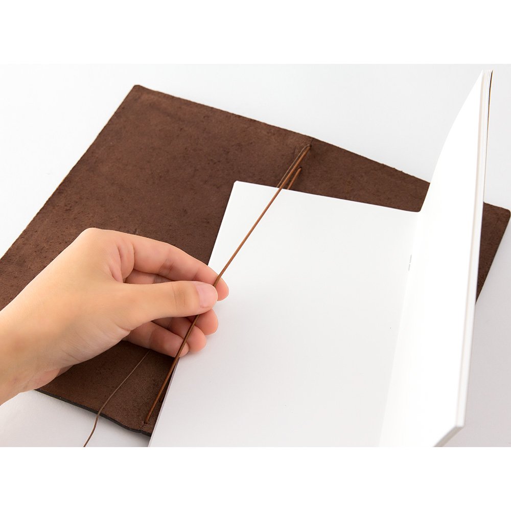 TRAVELER'S Notebook Regular Size - Brown - Image 3
