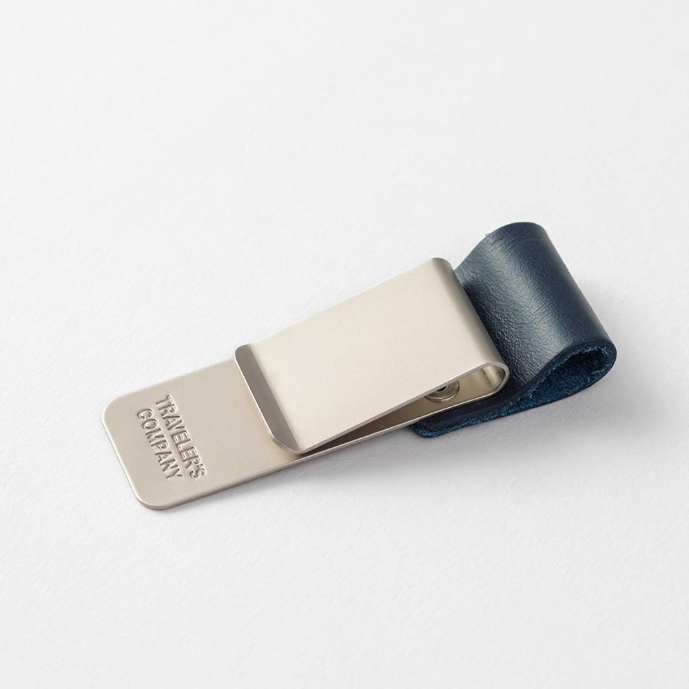 TRAVELER'S Notebook Pen Holder 016 - Blue - Image 2