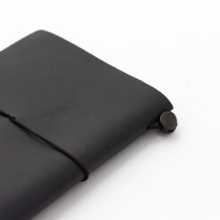 TRAVELER'S Notebook Passport Size Black - Image 3