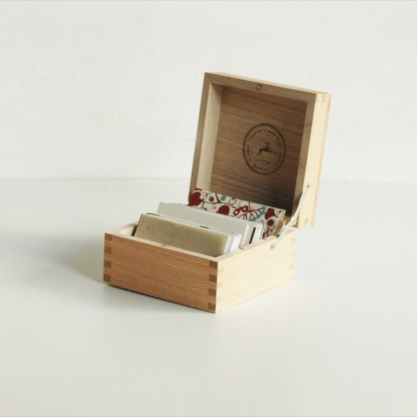 Classiky Chestnut Card Case