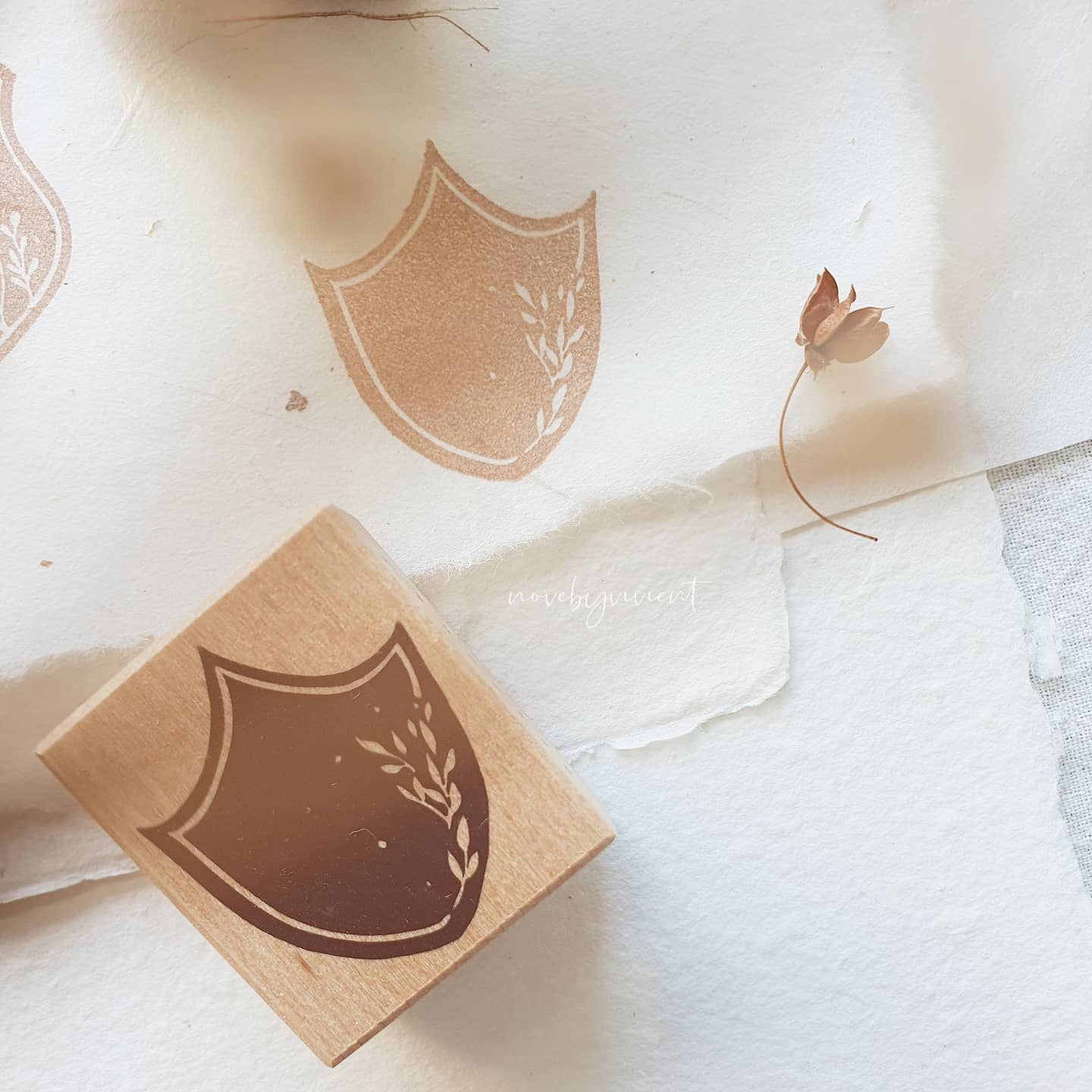 Nove by Vivient Rubber Stamp Set - Badge 01 - set of 3