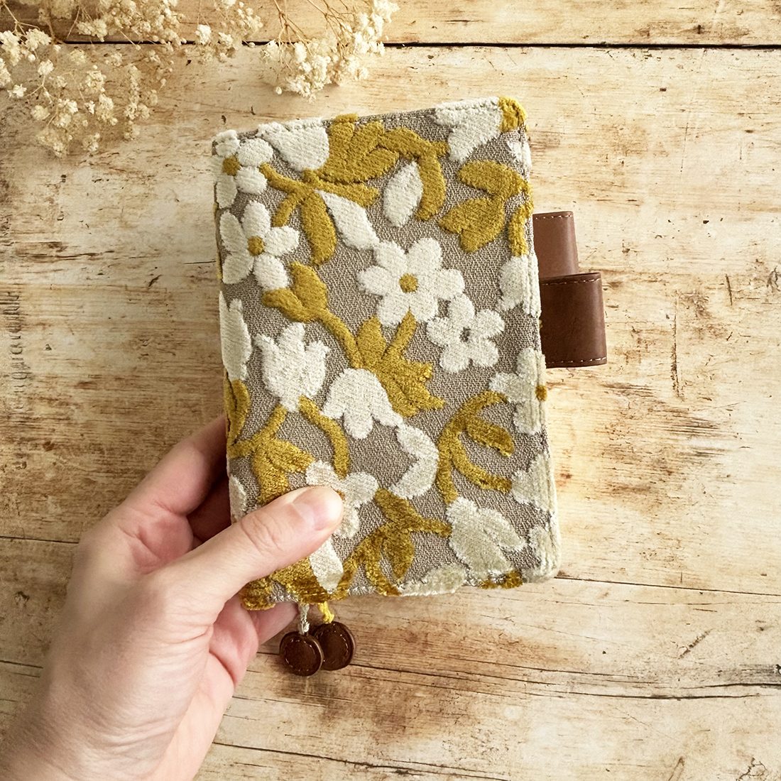Hobonichi-Style A6 Notebook Cover - Vintage Flowers