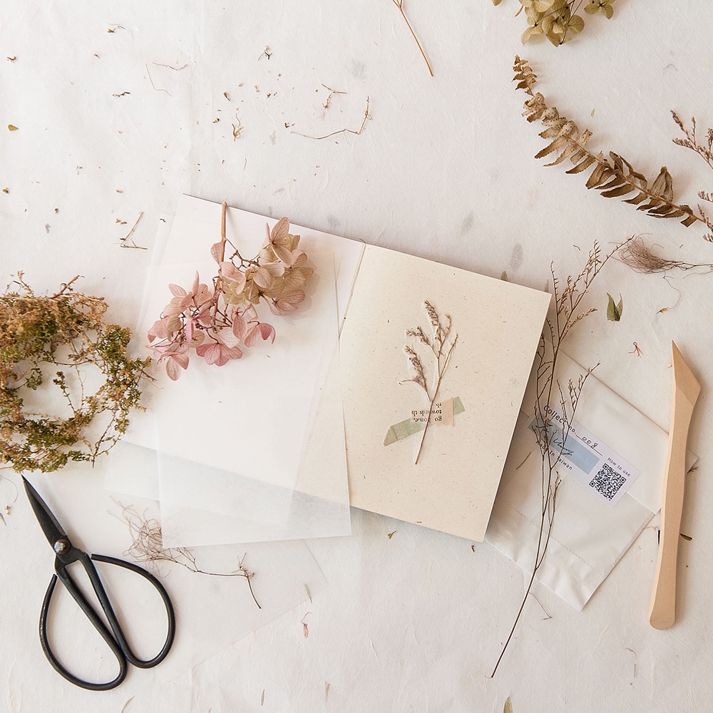 MU Print-On Stickers - Dried Flower Sticker