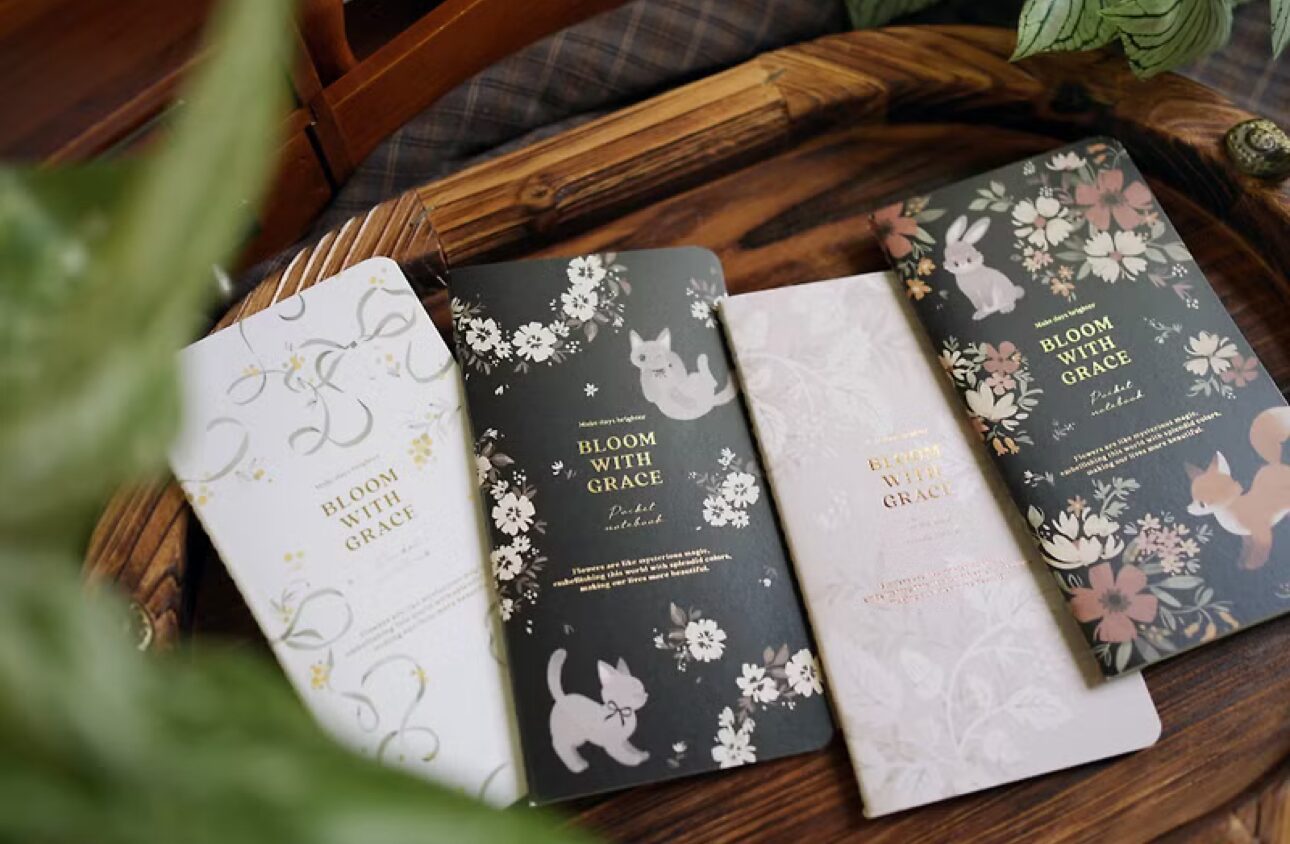 Wwiinngg Pocket Notebook - Fox