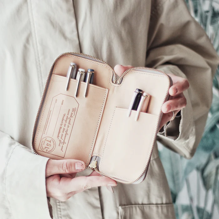 The Superior Labor Bridle Zip Pen Case