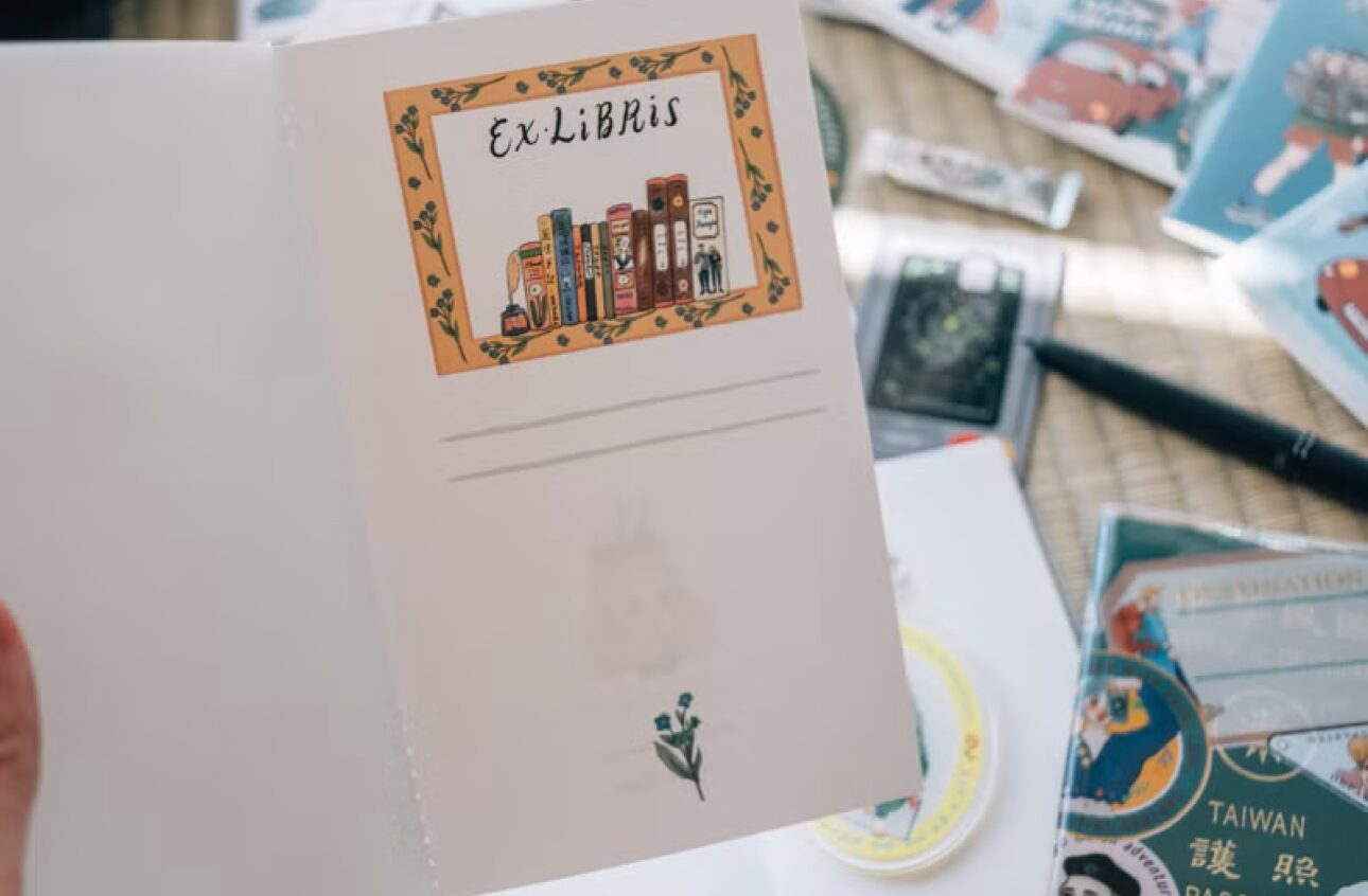La Dolce Vita Travel Agency Notebook