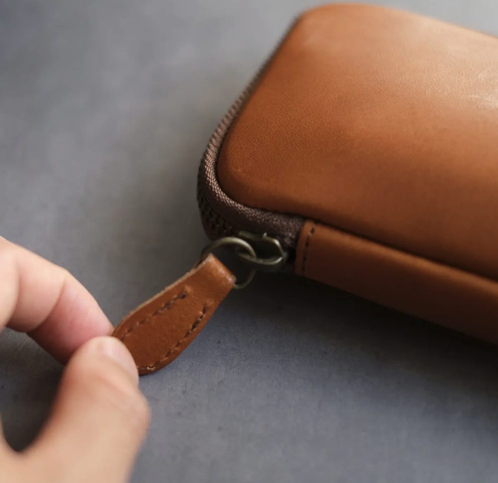 &Liebe 6-Pen Leather Zip Case
