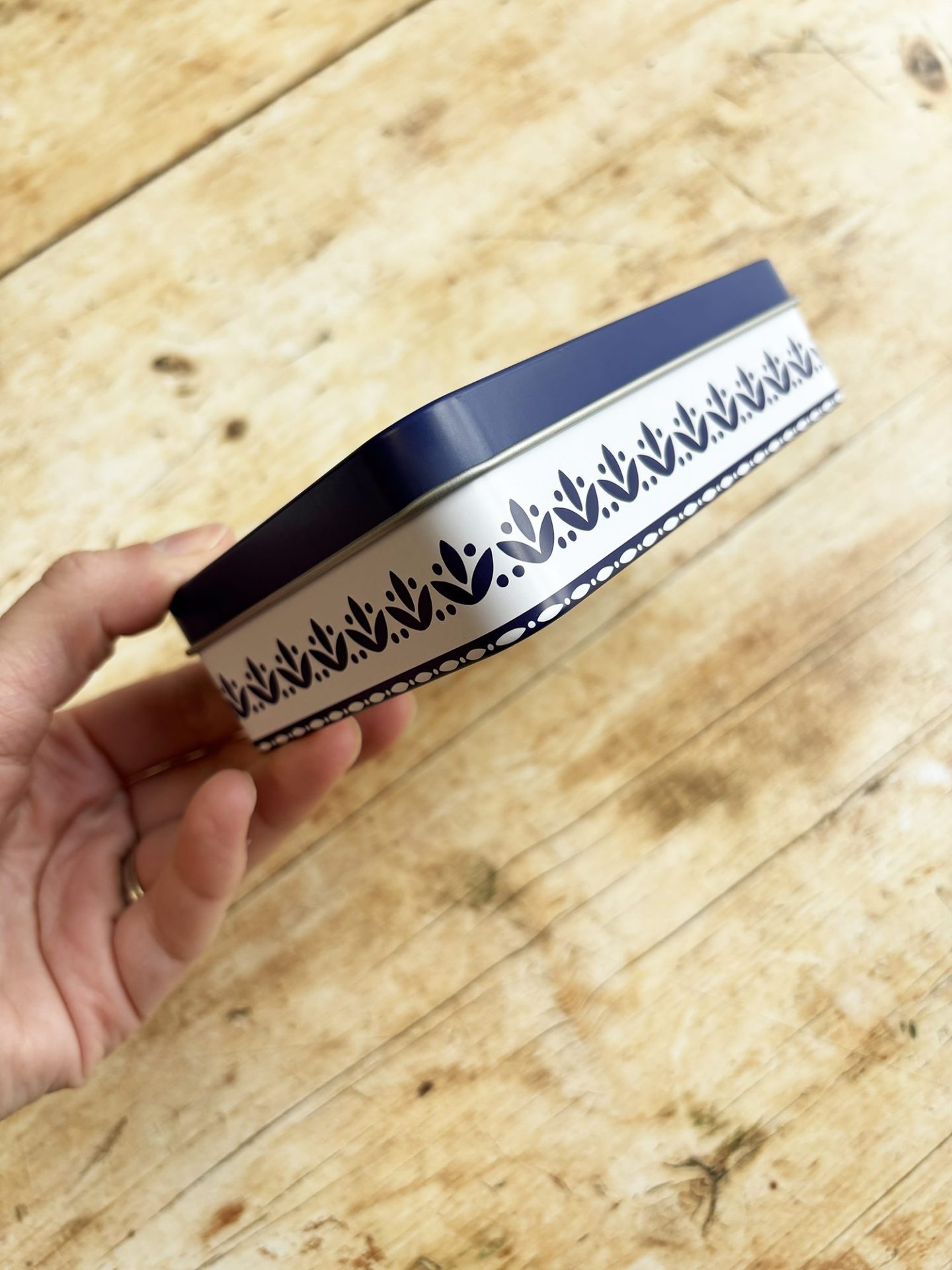 Miso Paper Stationery On-the-go Tin Box