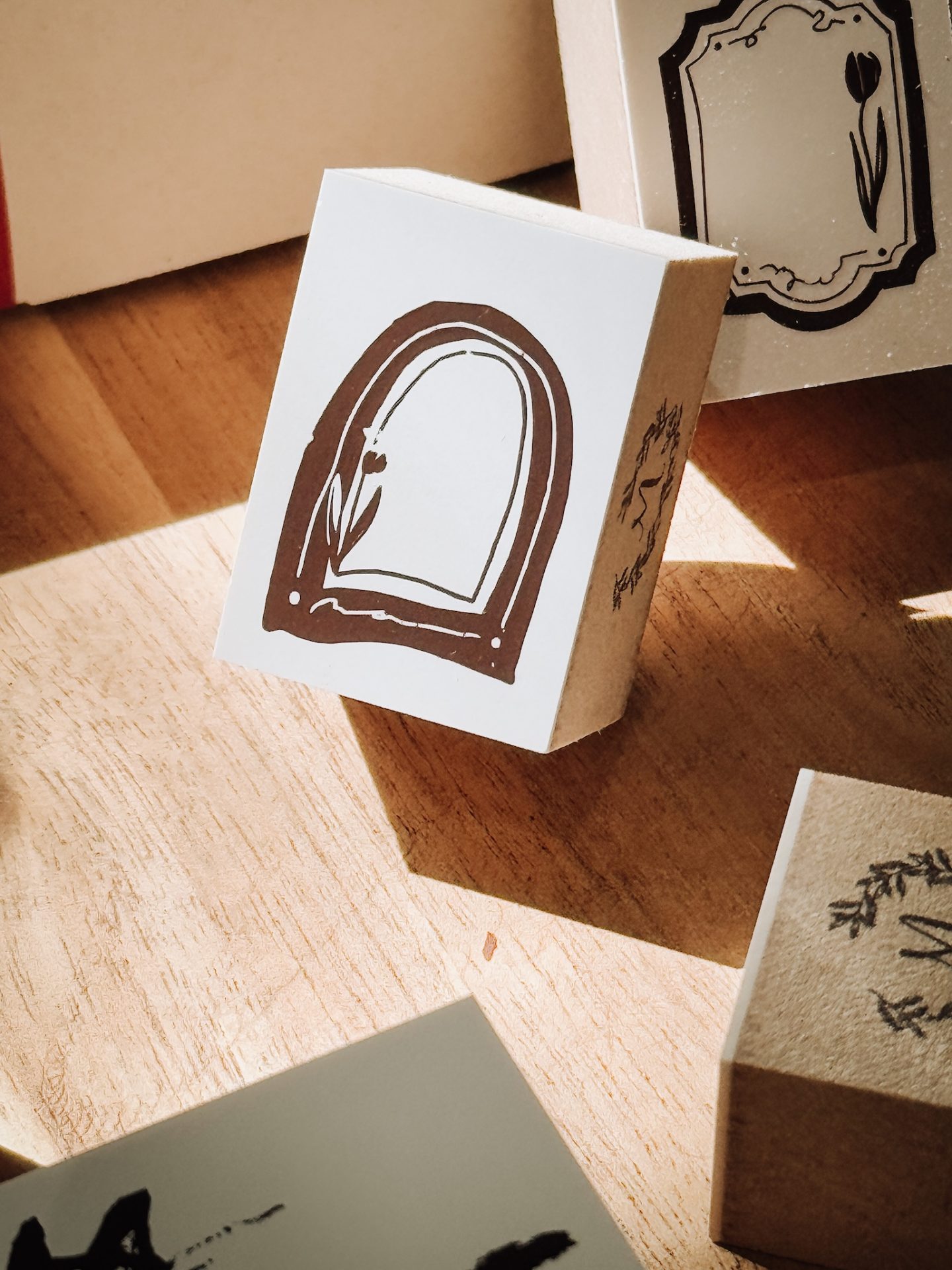 Meow Illustration Tulip Arch Rubber Stamp - Collector Mr.M Series
