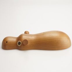Kyoku Haku Little Hippo Wooden Pen Rest