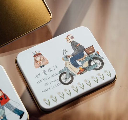 La Dolce Vita Tin Box Sticker Set - We Move Forward Happily