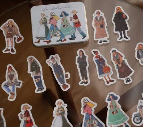 La Dolce Vita Tin Box Sticker Set - We Move Forward Happily