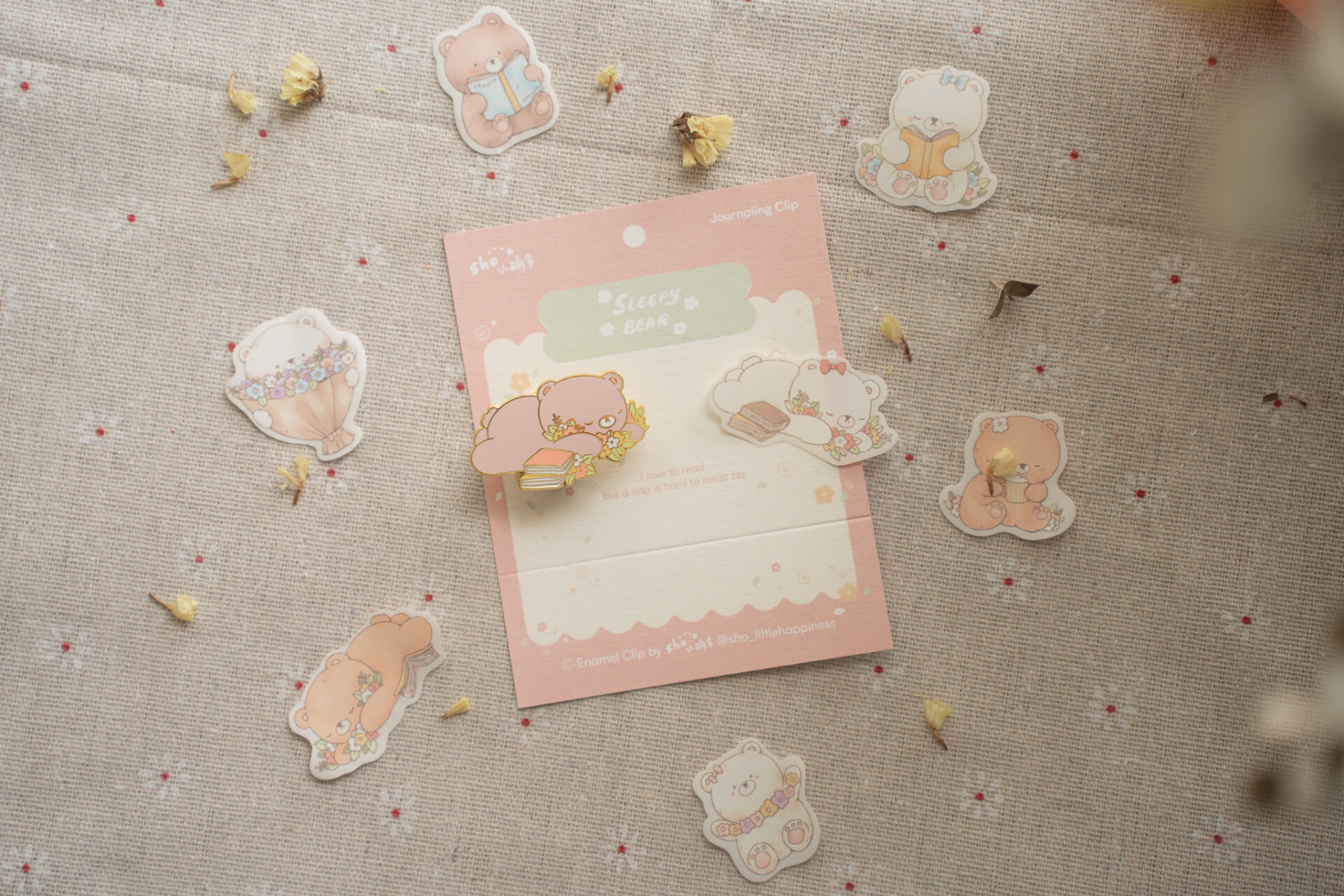 Sho Little Happiness "Sleepy Bear" Enamel Clip