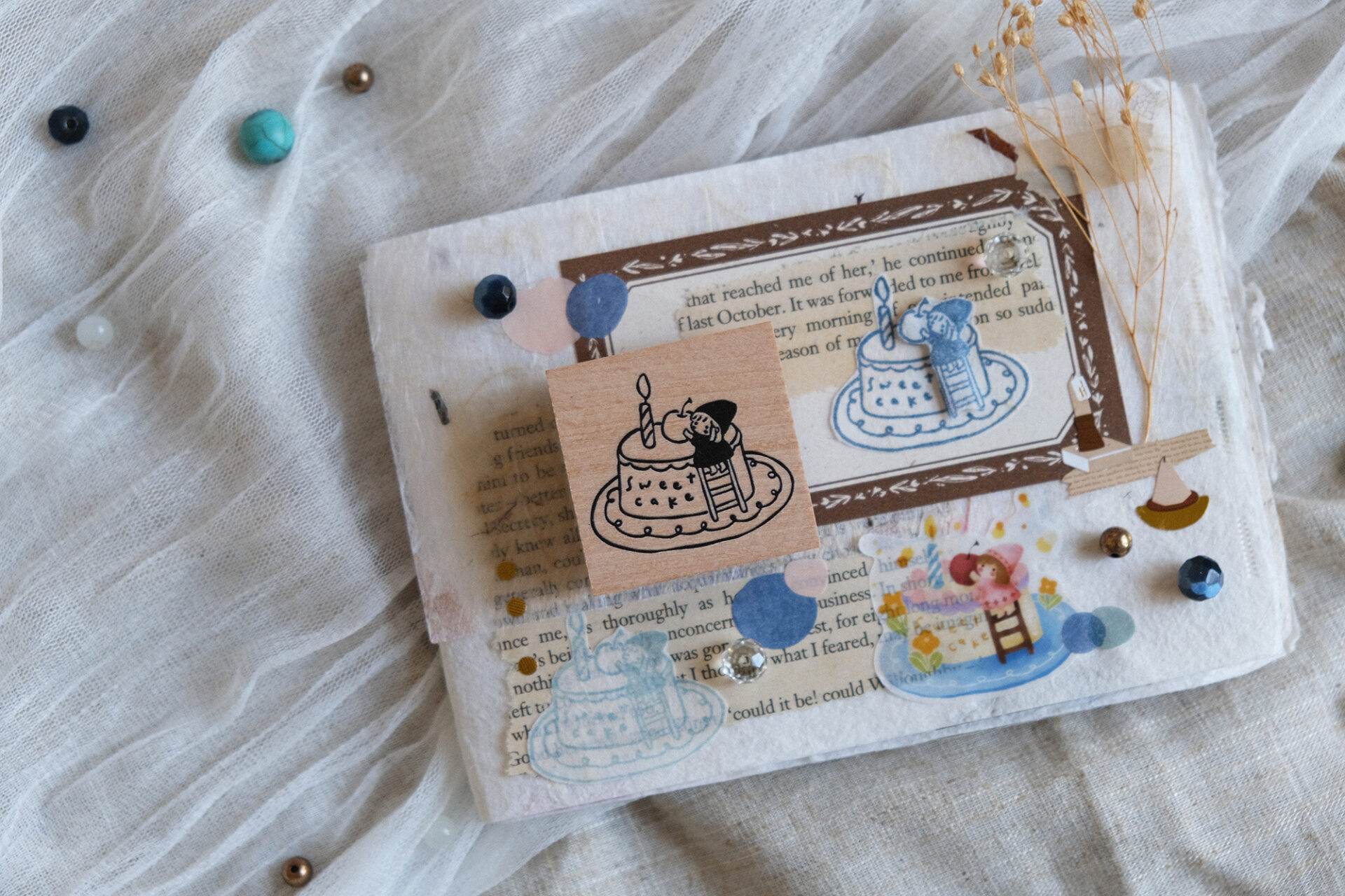 Eileen Tai "Simple Happiness" Rubber Stamps - Croissant Lover