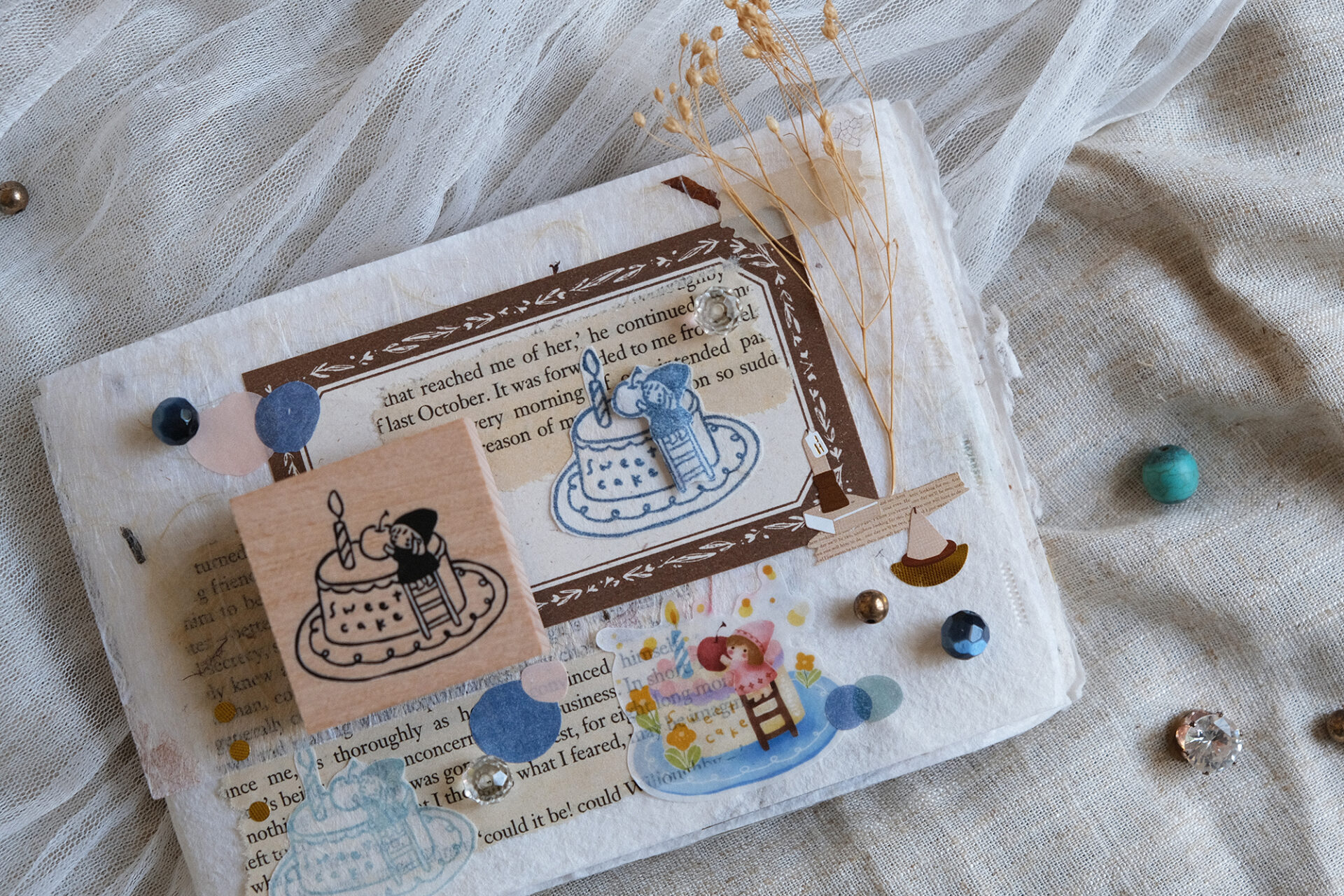 Eileen Tai "Simple Happiness" Rubber Stamps - Croissant Lover