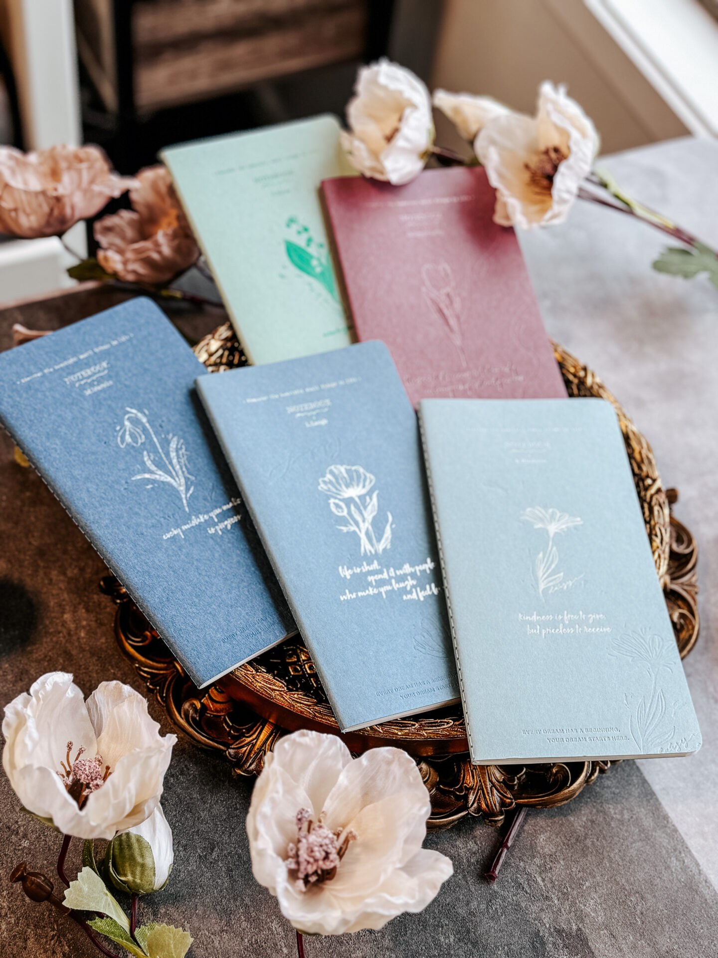 Meow Illustration Thread-Bound Notebook - L.Laugh