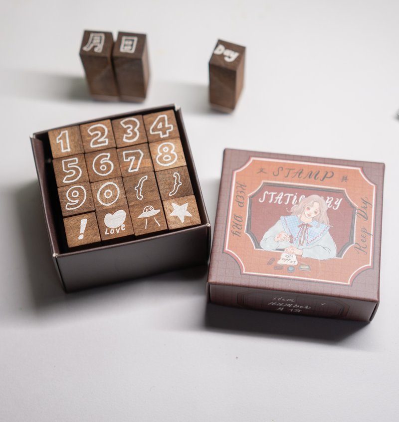 La Dolce Vita Wooden Stamp Set - Numbers (16 Pieces)