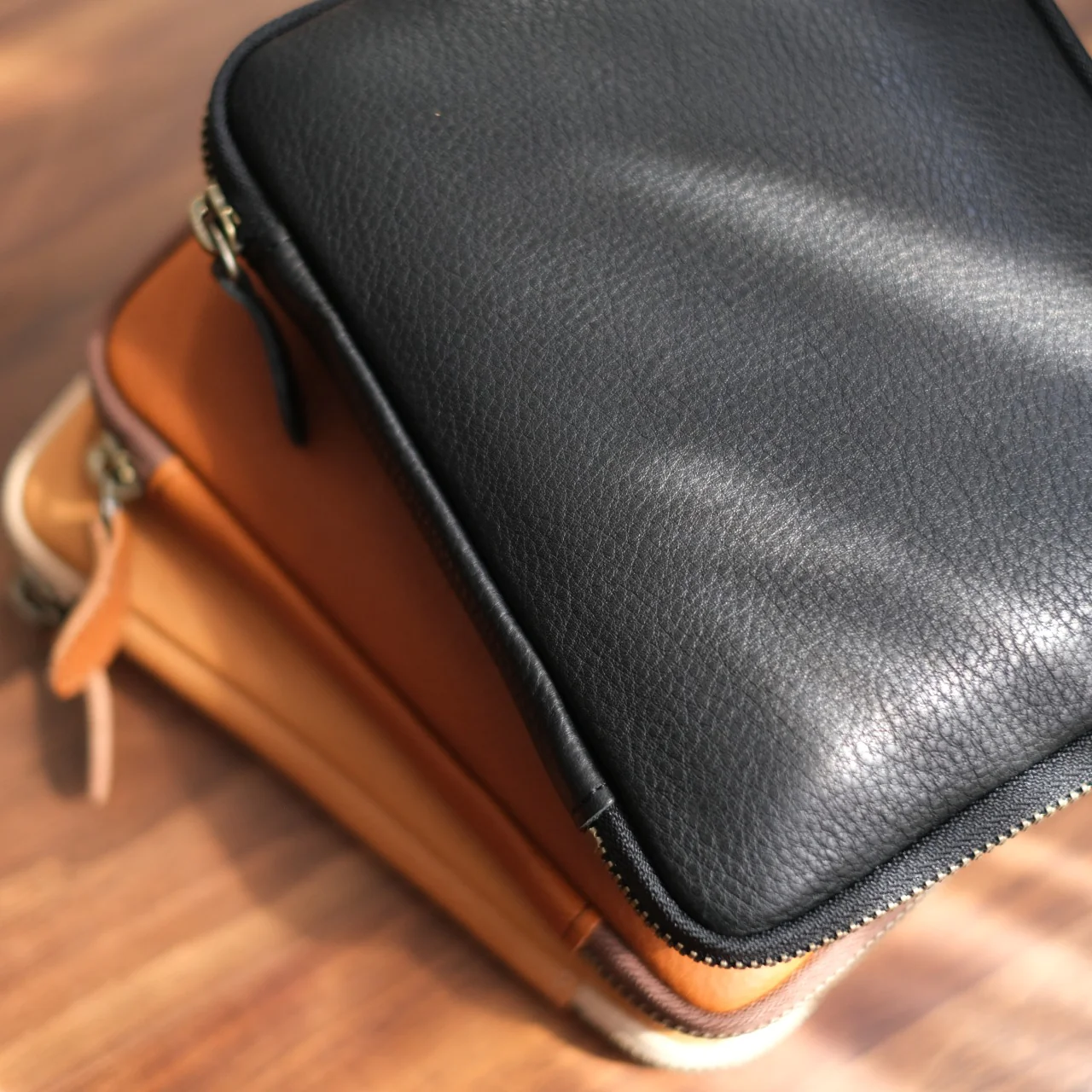 &Liebe Leather Stationery Pouch - Image 14