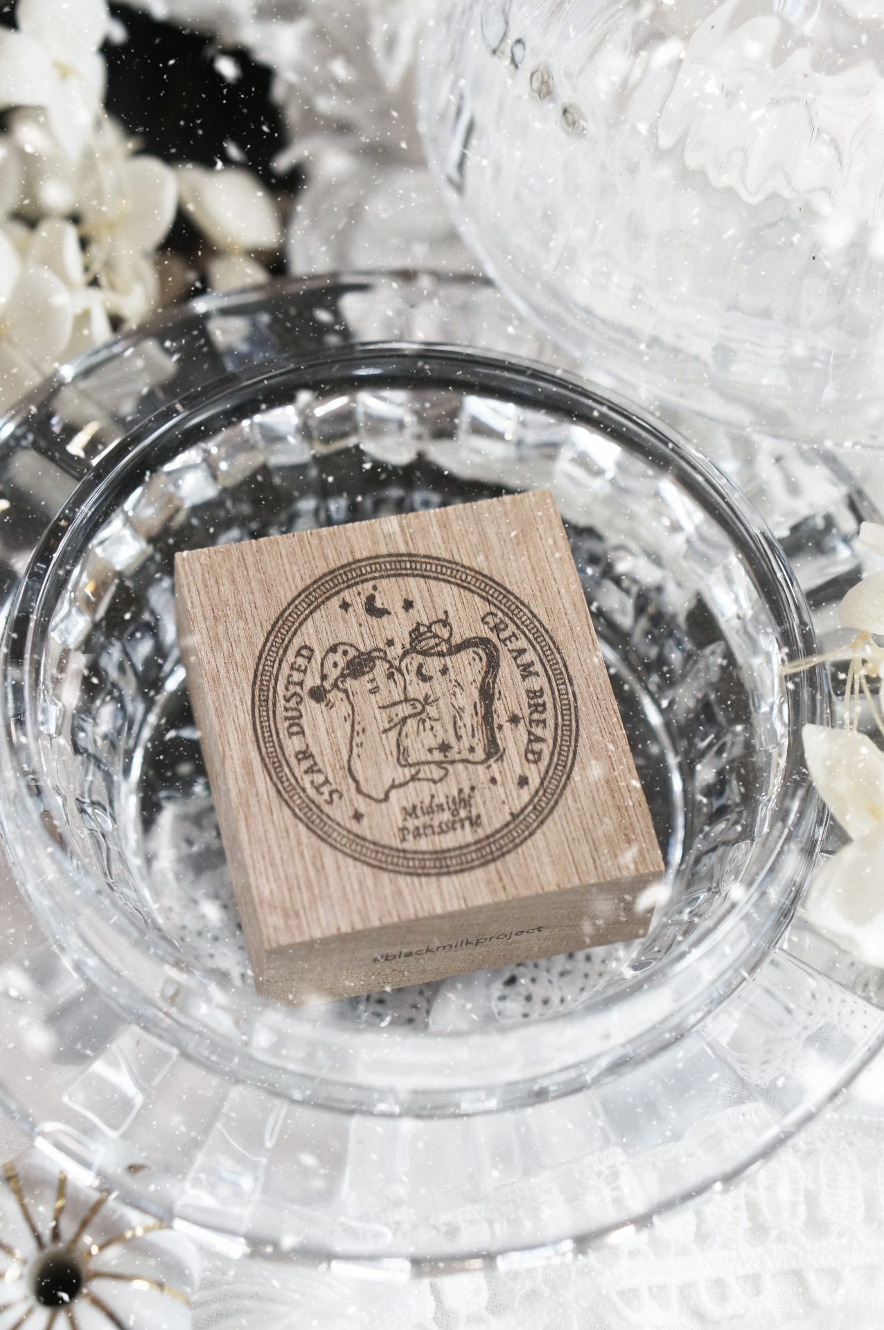 Black Milk Project Notes in the Night Rubber Stamp – Star Dusted Cream Bread — gallery