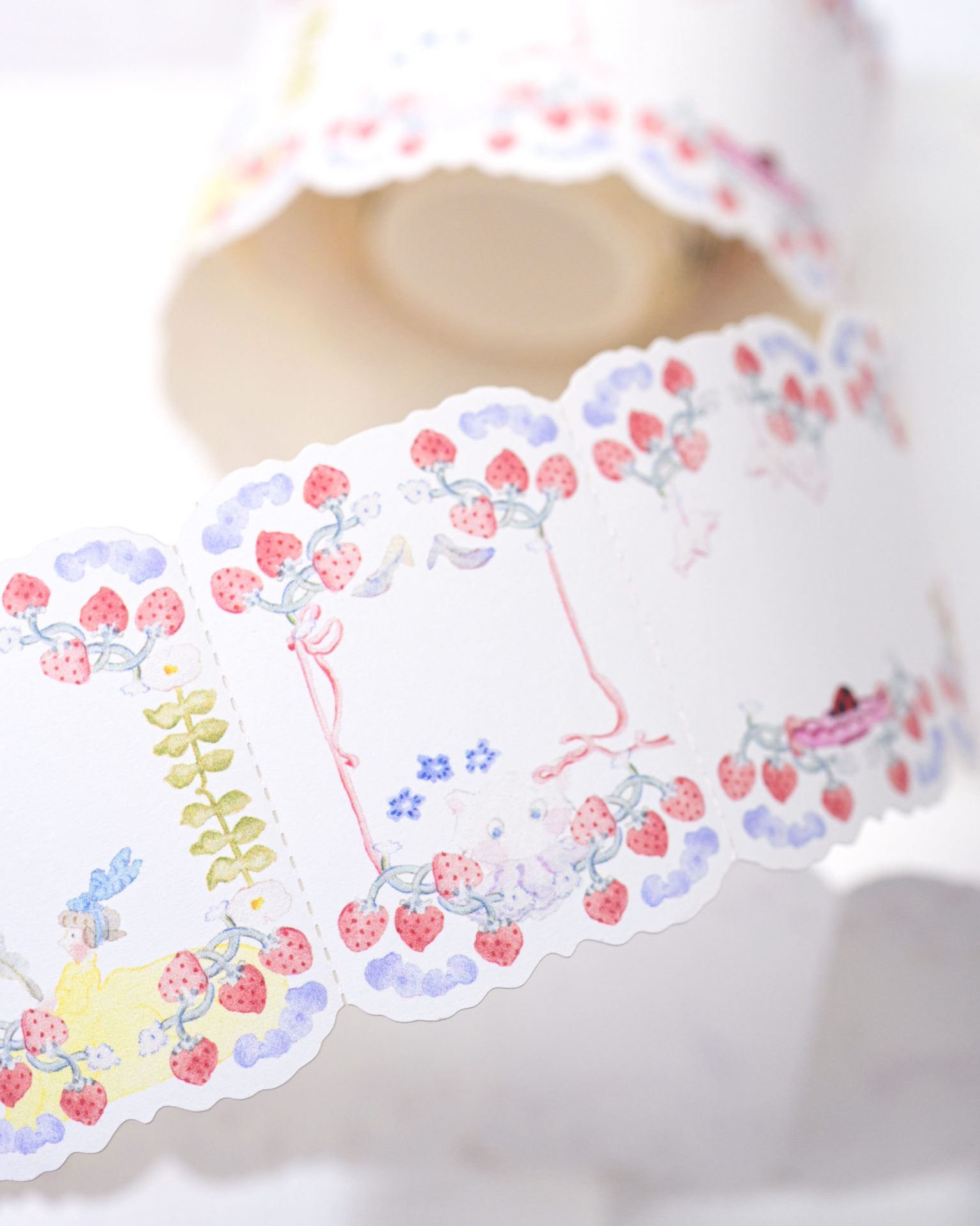 Dodolulu Memo Sticker Roll – Berry Tales — gallery