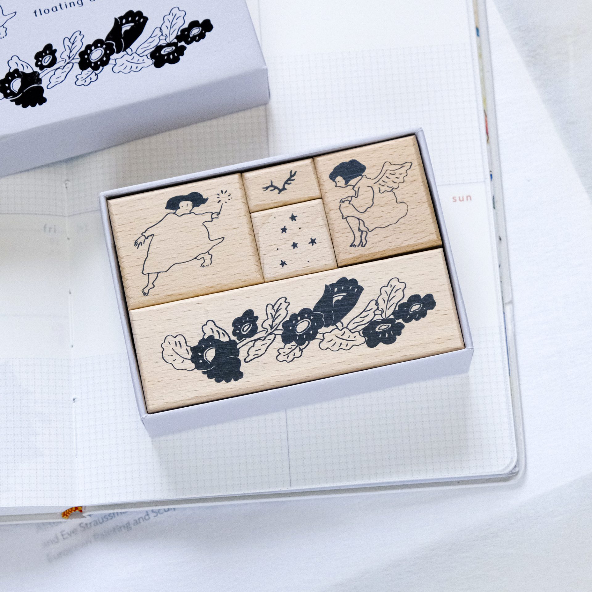 Dodolulu Wooden Stamp Set – Floating Angels — gallery