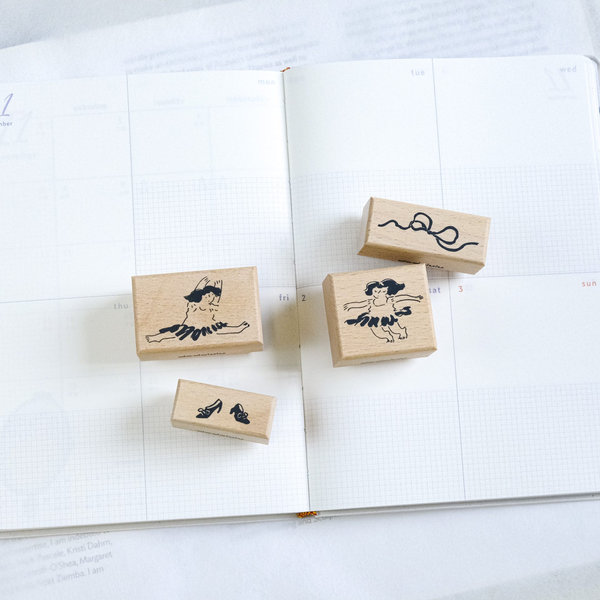Dodolulu Wooden Stamp Set – Fluttering — gallery