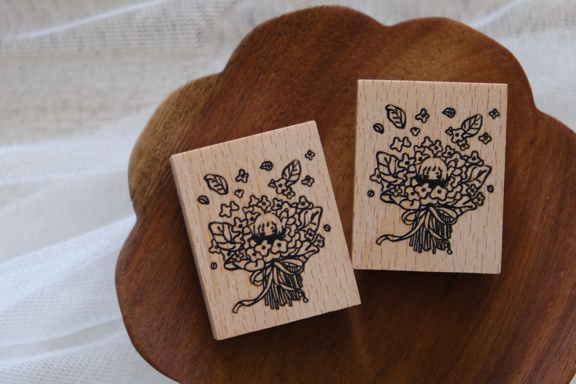 Eileen Tai Rubber Stamp – Bouquet of Flowers