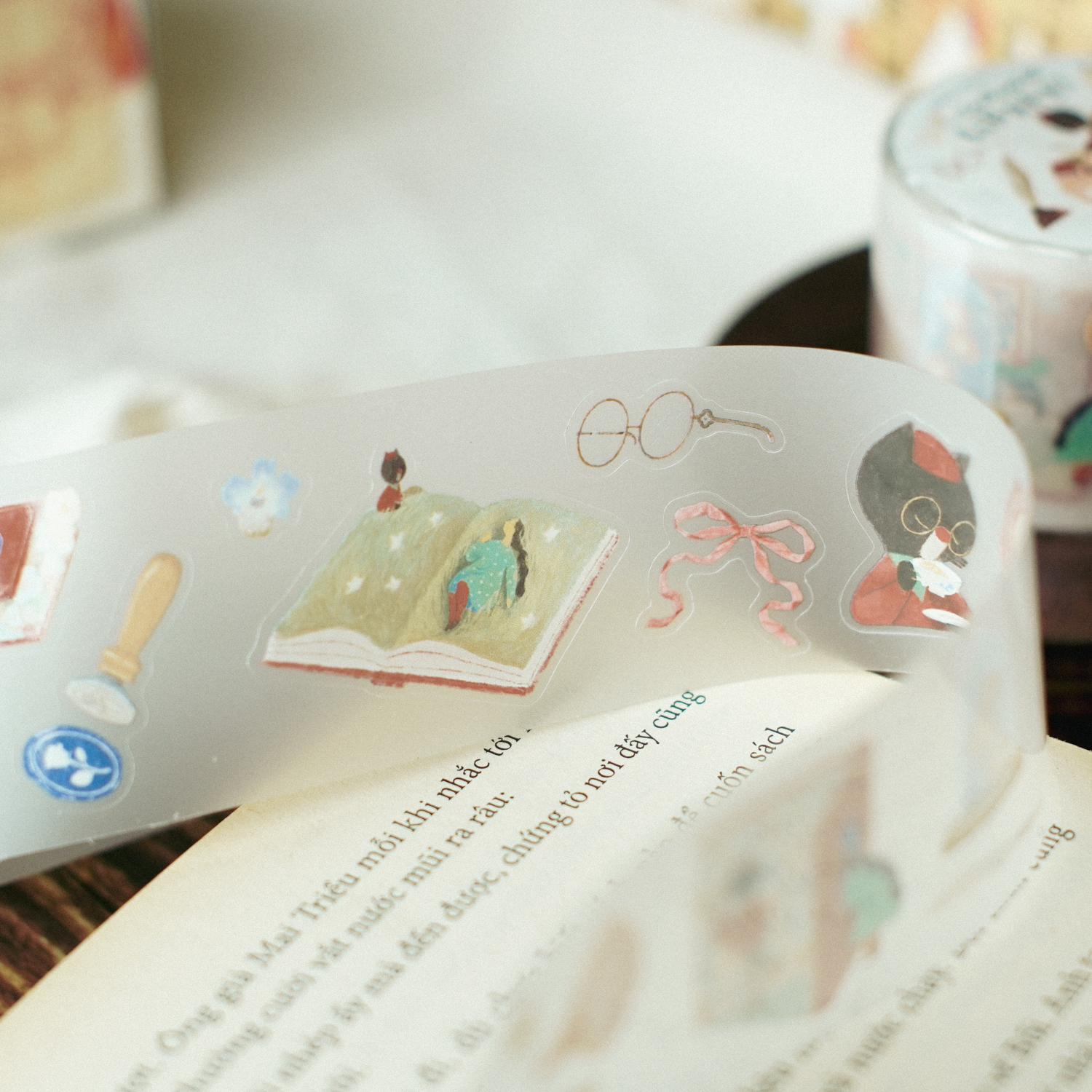 Teayou Kiss-cut PET Tape 'Enchanted Library'