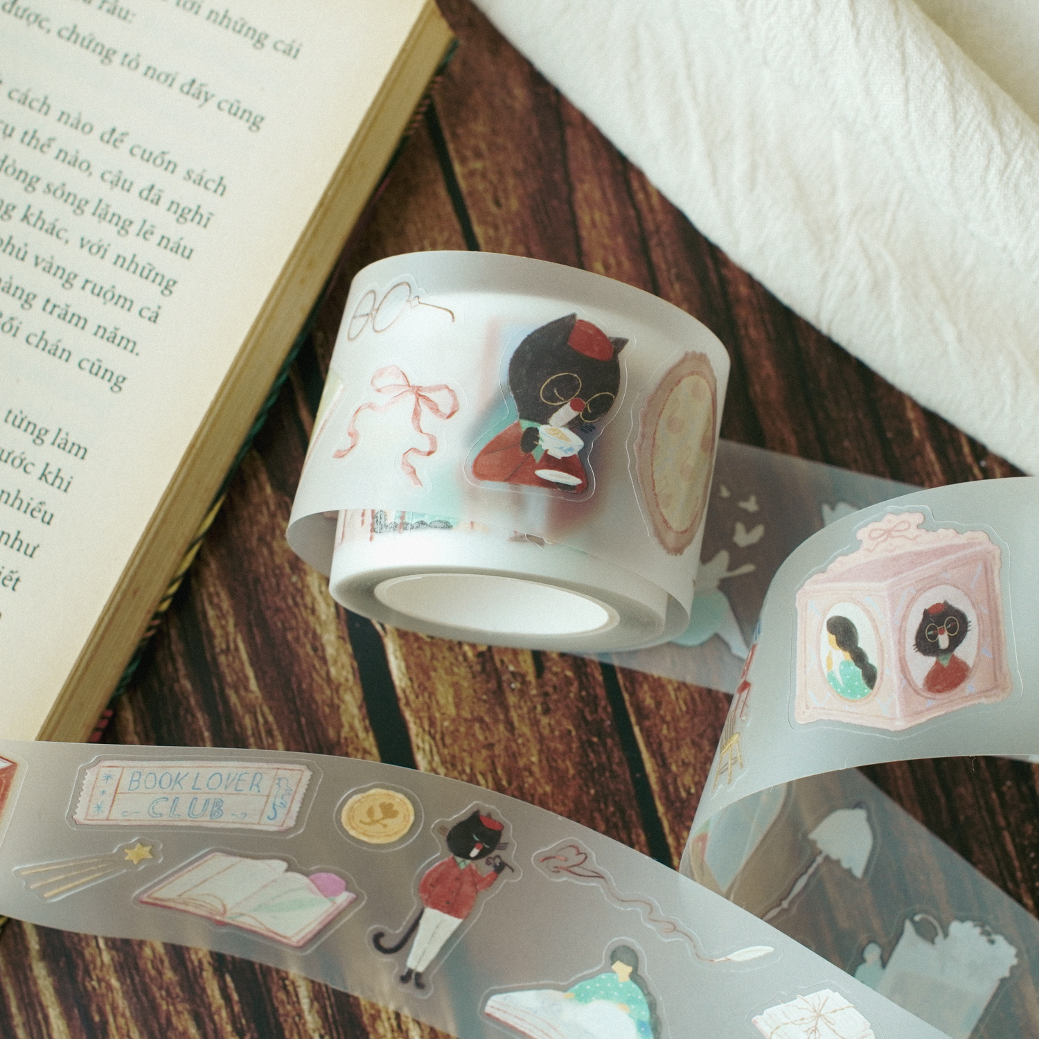 Teayou Kiss-cut PET Tape 'Enchanted Library'