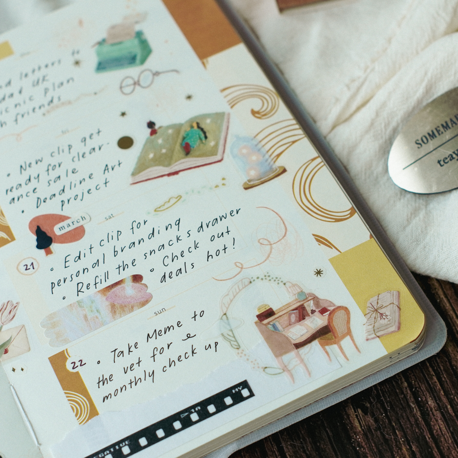 Teayou Kiss-cut PET Tape 'Enchanted Library'