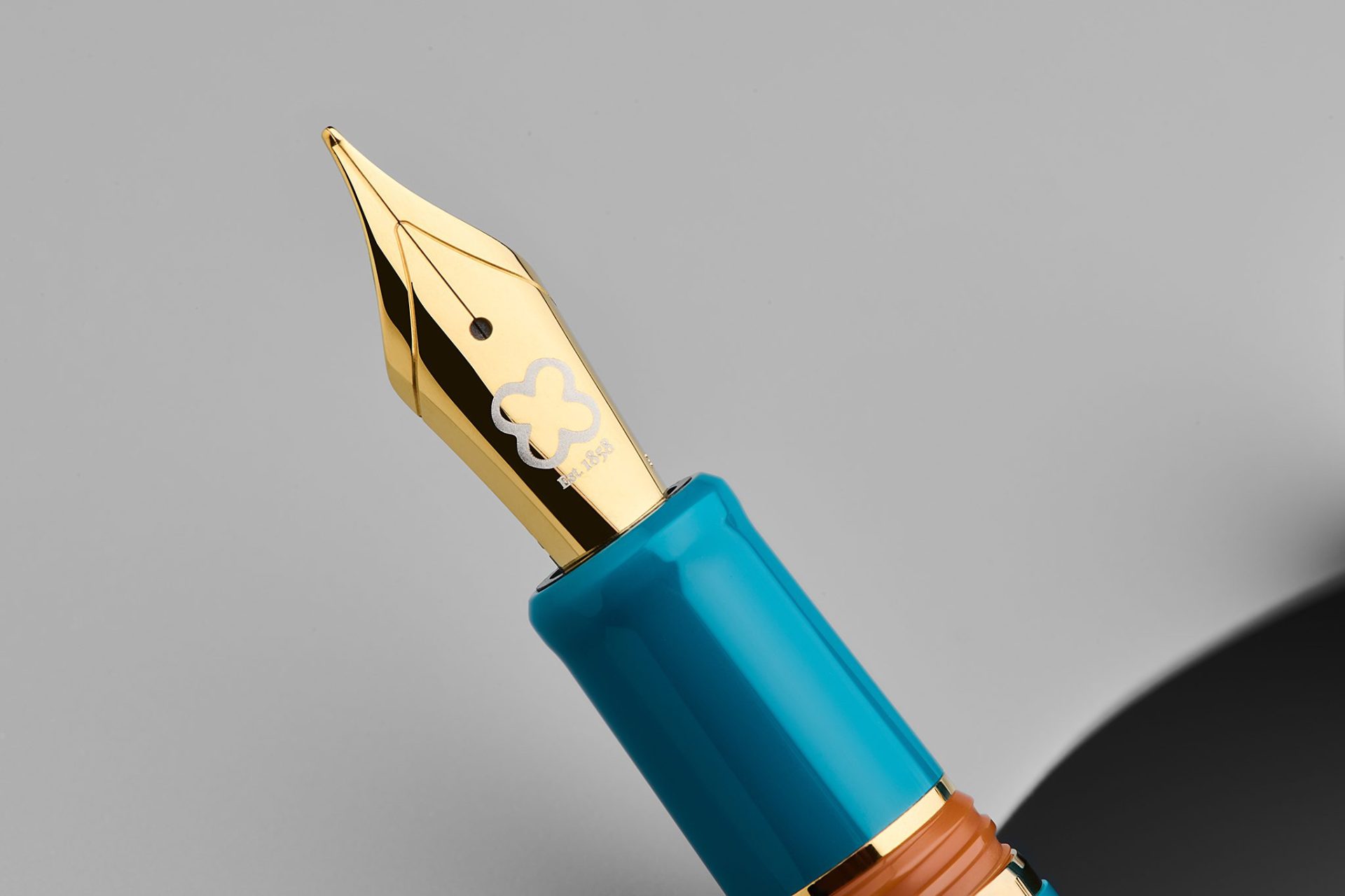 Esterbrook Estie Back To The Land Funky Lake Fountain Pen — gallery