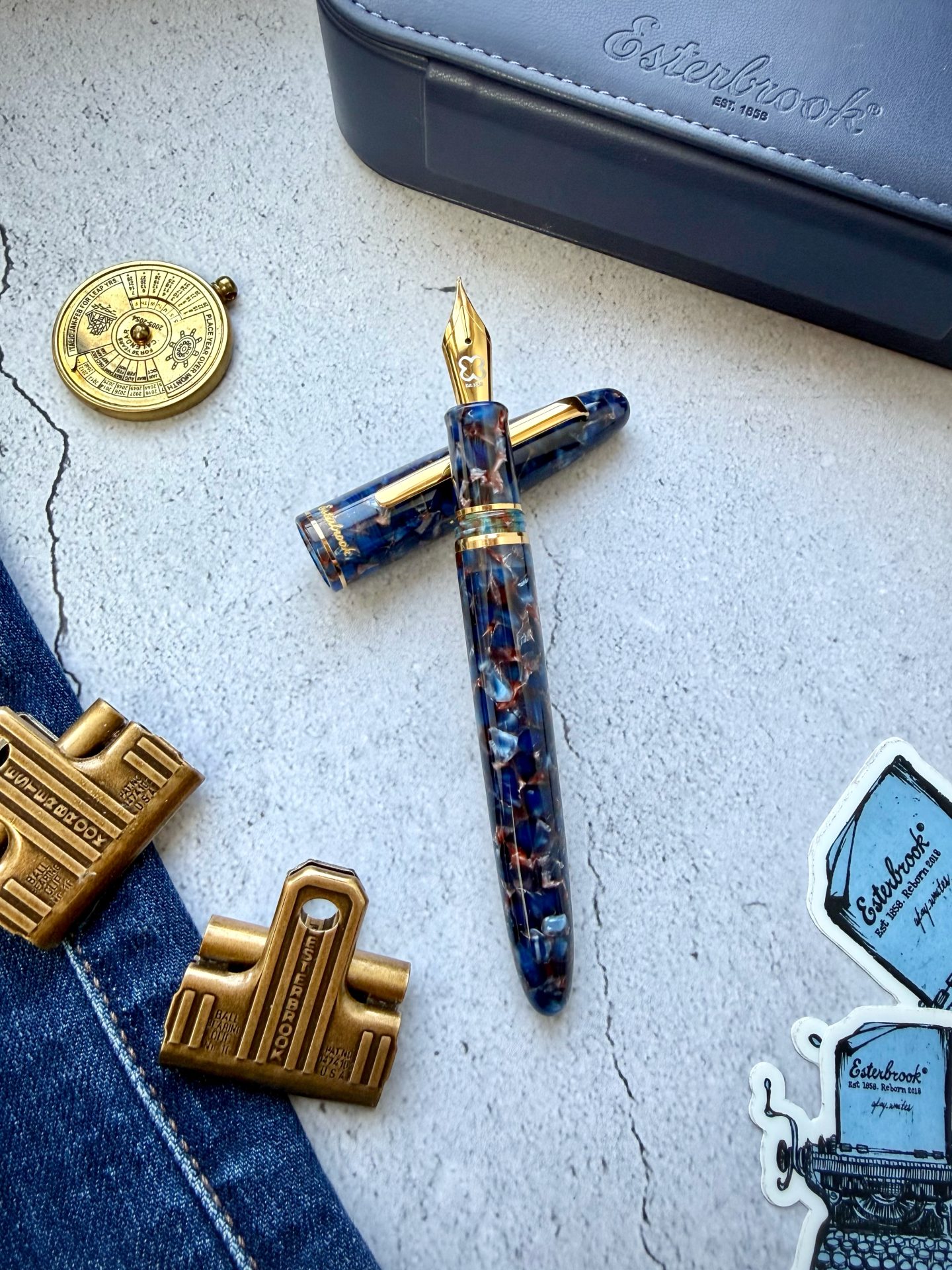 Esterbrook Estie Nouveau Bleu Fountain Pen with Gold Trim — gallery
