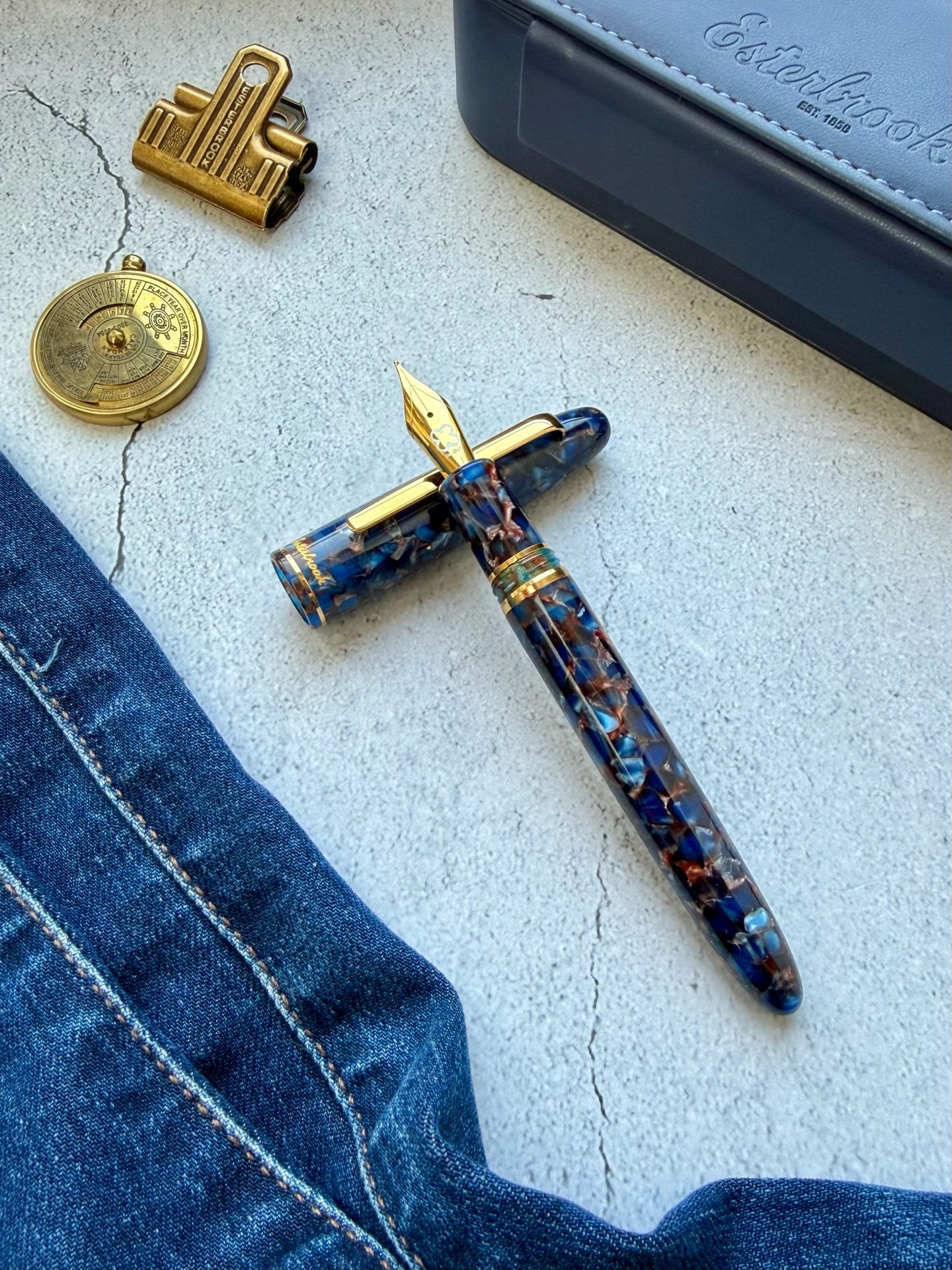 Esterbrook Estie Nouveau Bleu Fountain Pen with Gold Trim — gallery