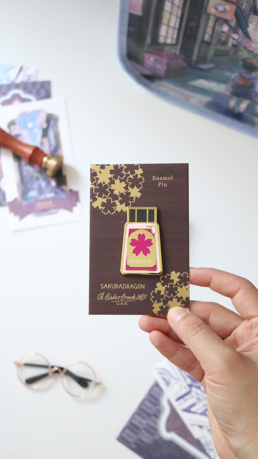 Esterbrook Sakura Street Ink Lapel Pin — gallery