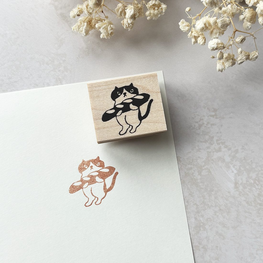 Hankodori Rubber Stamp – Cat with Baguette