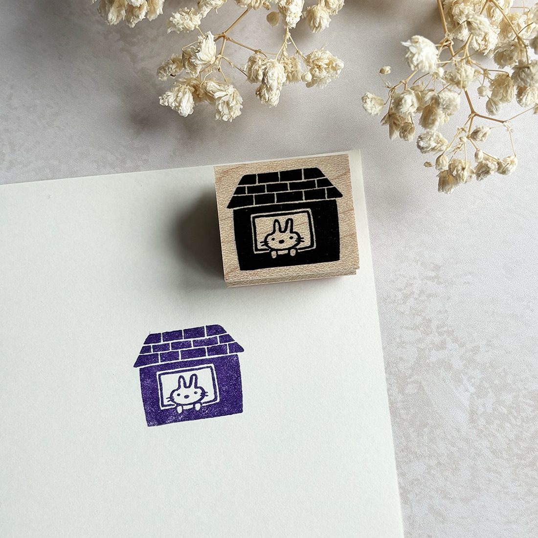 Hankodori Rubber Stamp – Window Rabbit