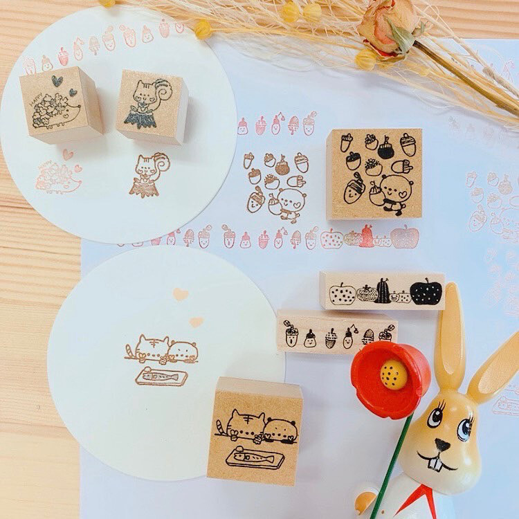 Kayonoko Stamp – Fallen Leaf Hedgehog — gallery