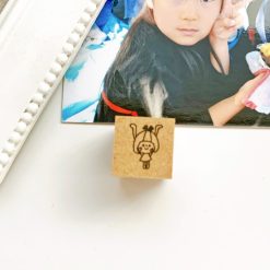 Kayonoko Stamp – Hands-up — gallery