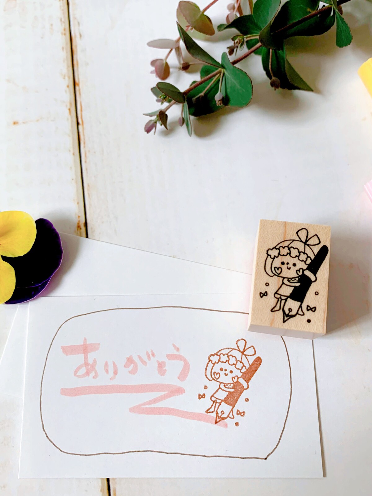Kayonoko Stamp – Pen Holding Girl
