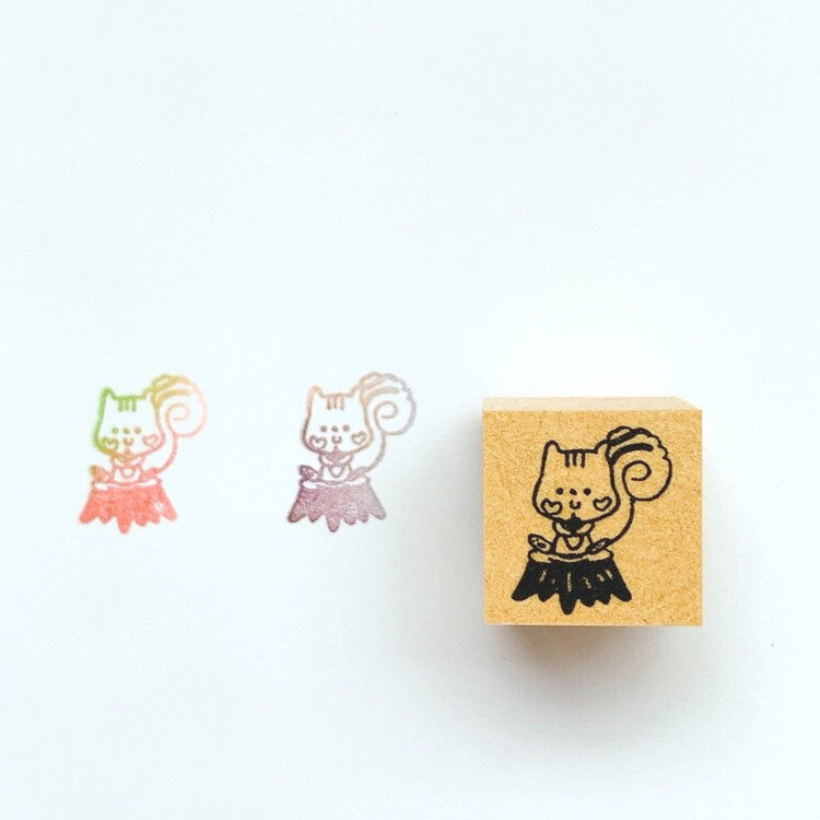 Kayonoko Stamp – Stump Squirrel