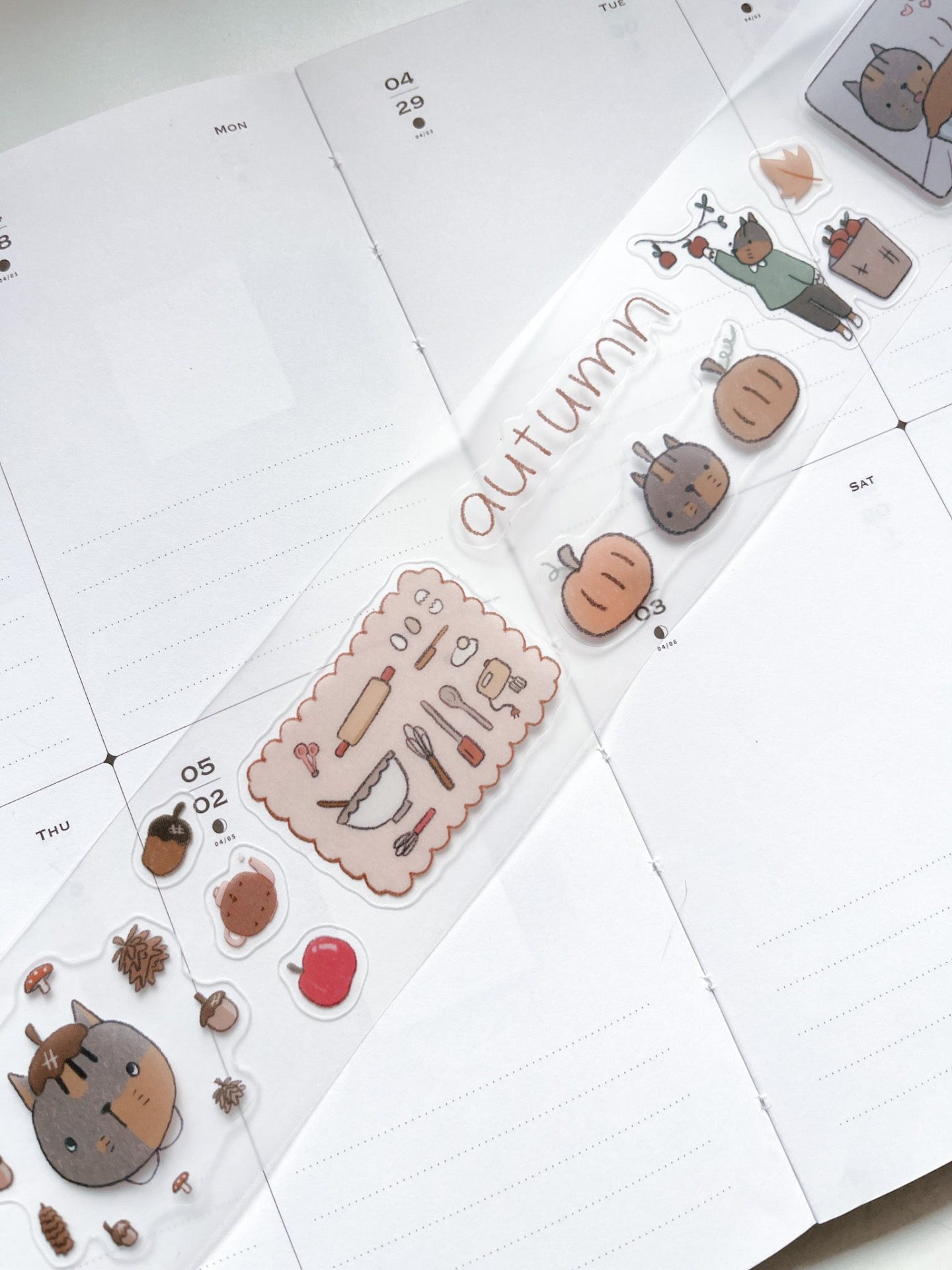 Kuboandlucy x Dana Ate Oatmeal Kiss-Cut PET Tape – All Four Seasons — gallery