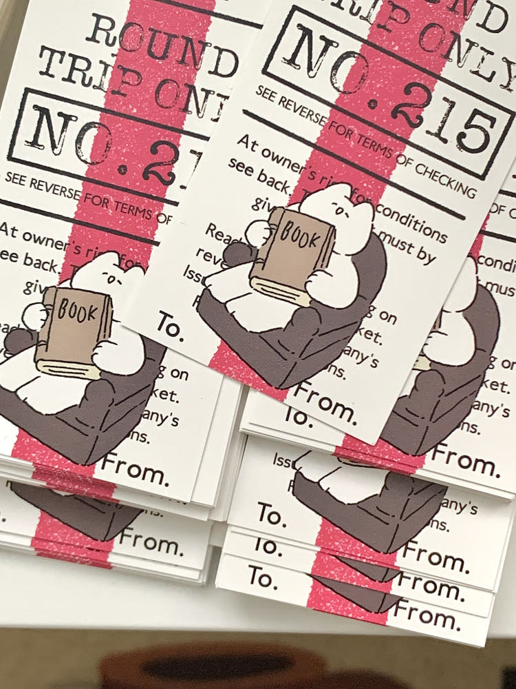 Mewmewbeam Bookmark - Reading