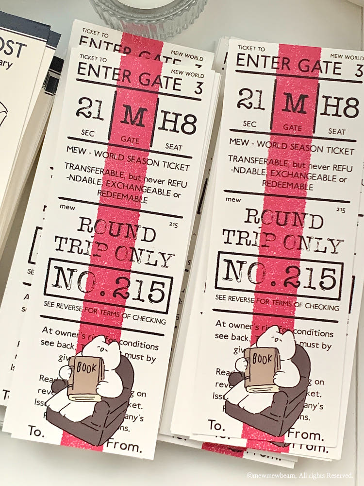 Mewmewbeam Bookmark - Reading