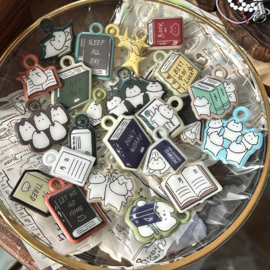 Mewmewbeam Mini Charms
