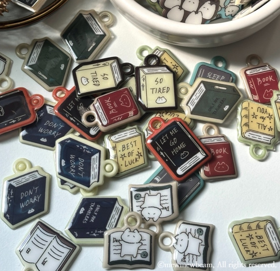 Mewmewbeam Mini Charms