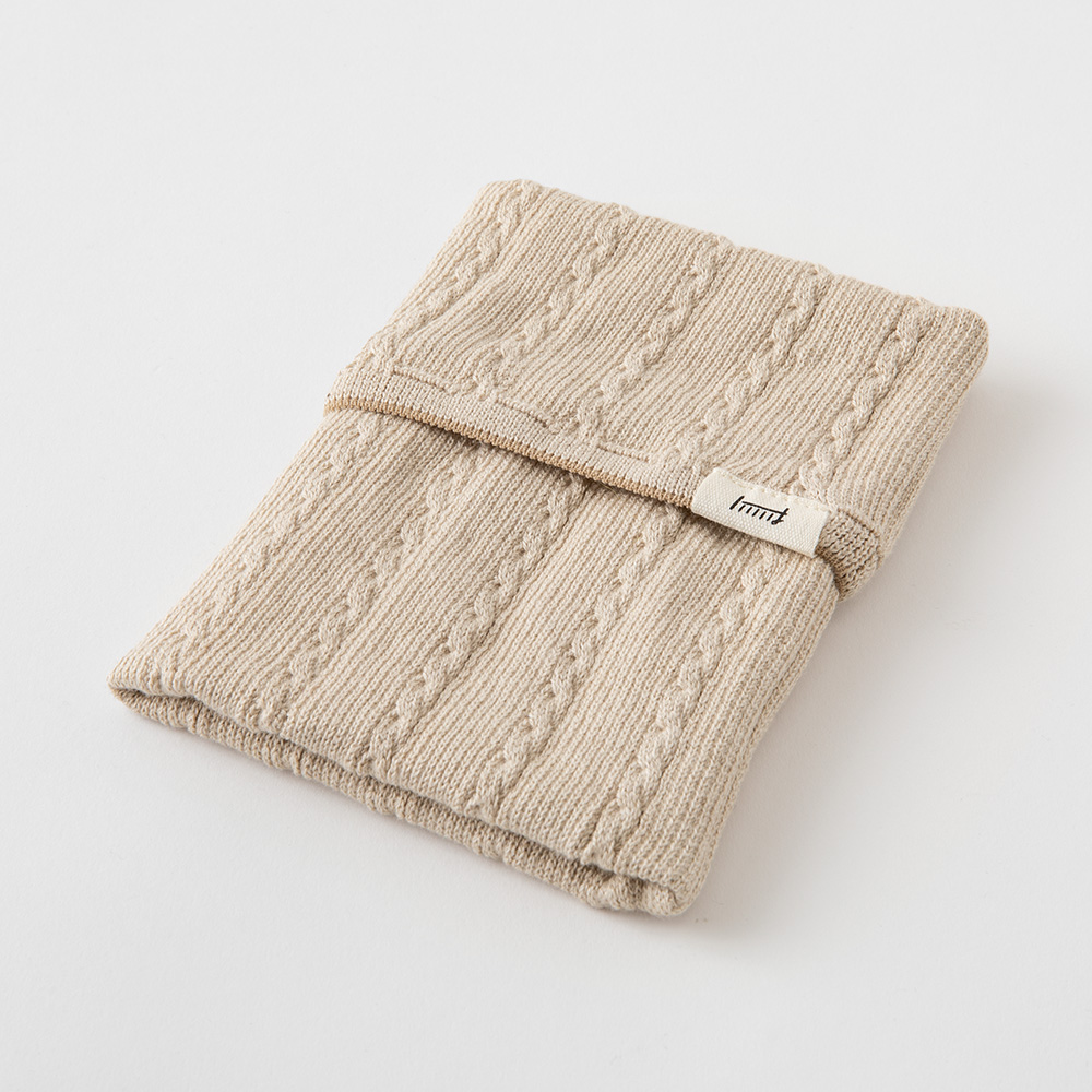 Midori Knitted Book Band Pen Case – Beige — gallery