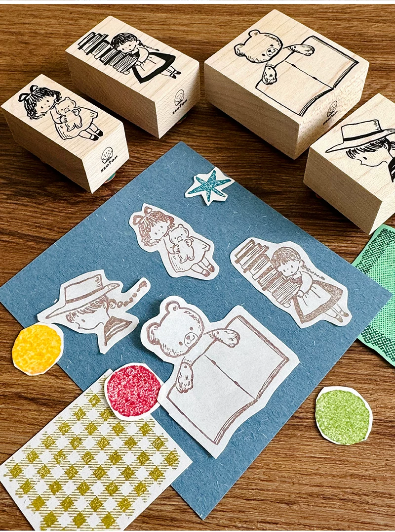 Molinta Wooden Stamp – Bear Reading — gallery